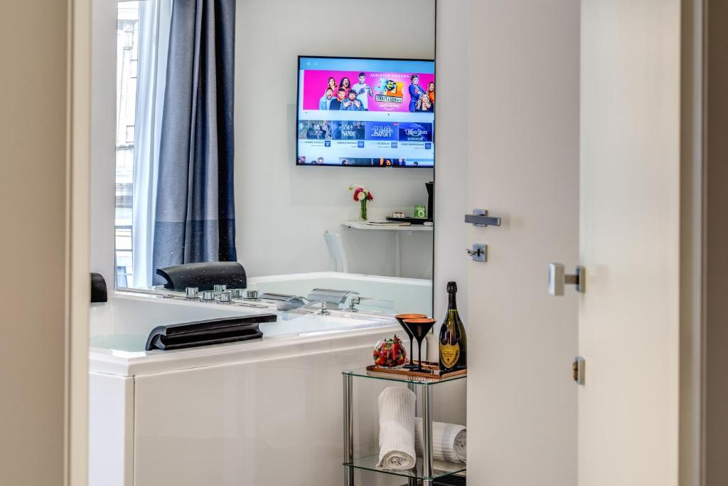 Suite · Jacuzzi Privata 6
