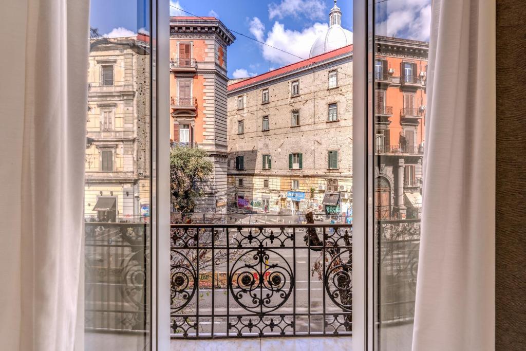 Dettaglio balcone in ferro battuto